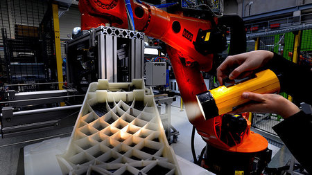 Flashlight shines on Lightweight-structure.